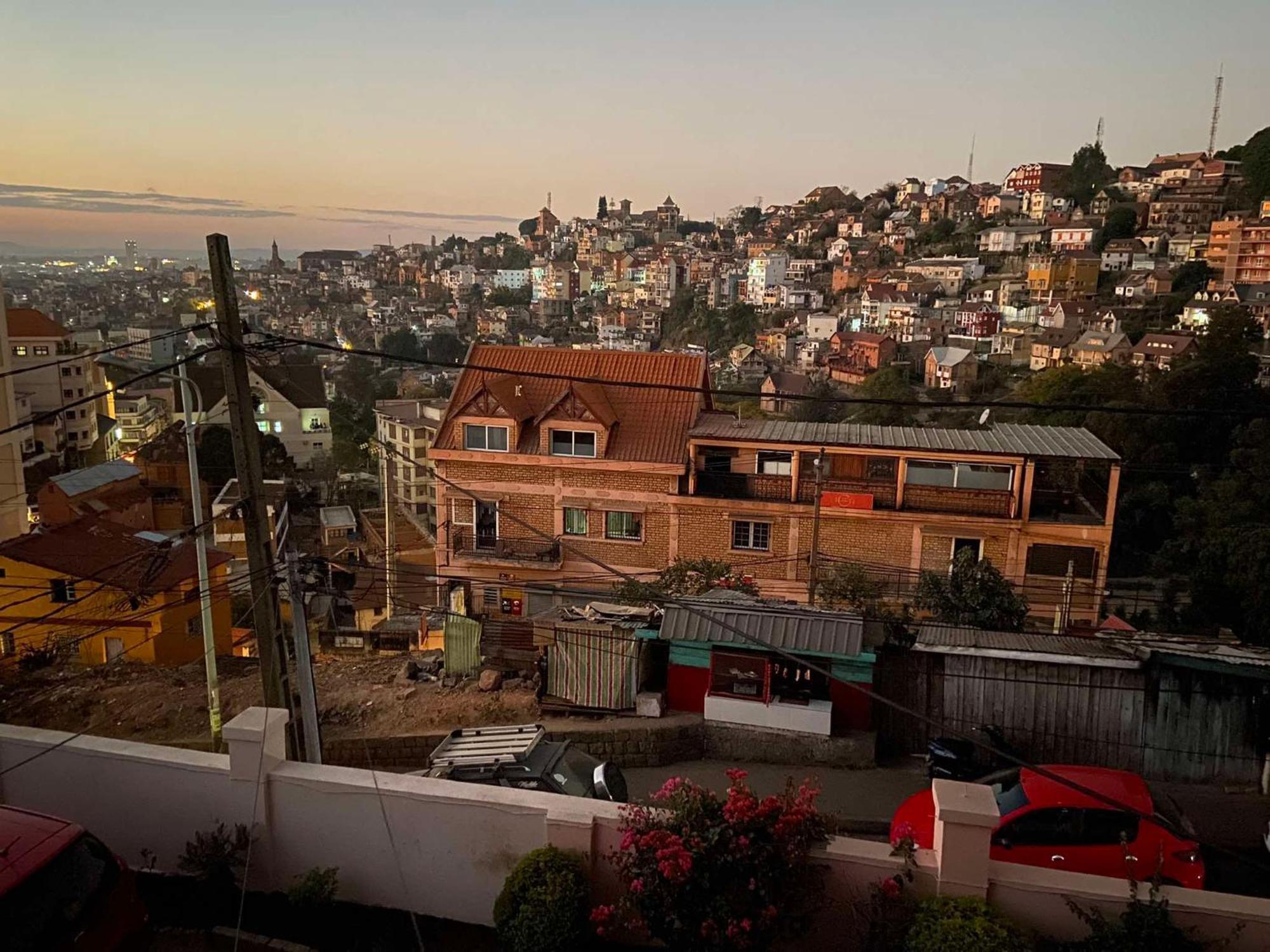 M'Serenity Guest House Antananarivo Exterior foto