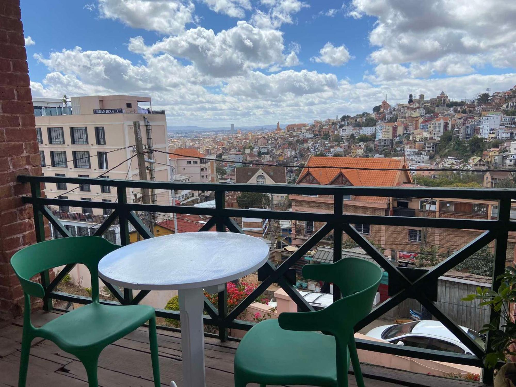 M'Serenity Guest House Antananarivo Exterior foto